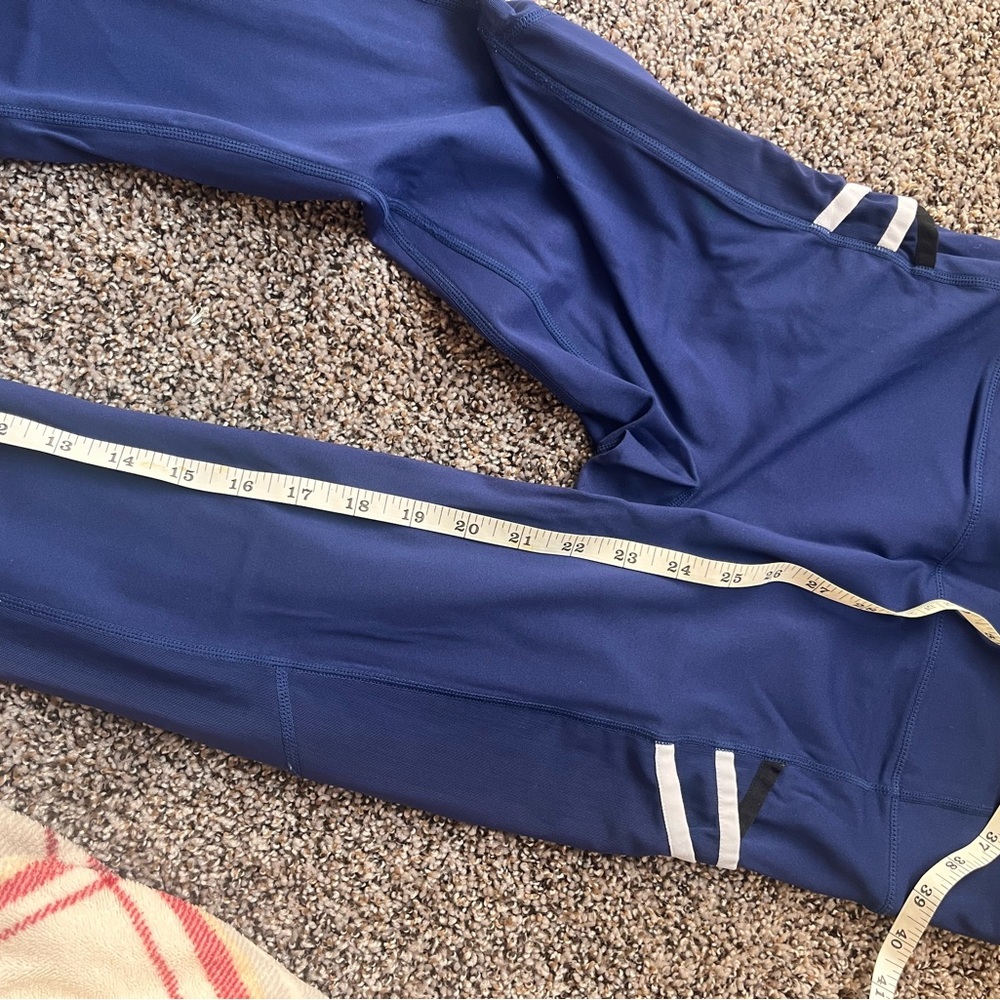 Fabletics Women’s Blue high waisted 7/8 athletic leggings - Picture 8 of 8